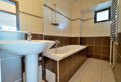 Apartament cu 4 camere semidecomandat în Unirii - 34