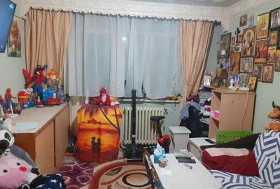 Vanzare Apartament 2 camere cf.1 semidecomandat, etajul 1, zona Hipodrom Vanzare Apartament 2 camere cf.1 semidecomandat, etajul 1, zona Hipodrom - 2