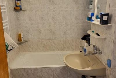 Proprietar inchiriez apartament 3 camere in Podgoria - 2