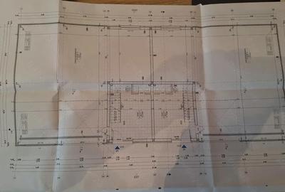Spațiu comercial, de 463 mp, în Luna - 1