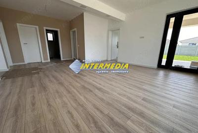 Casa Noua de Vanzare cu 4 camere finisata la cheie cu 423 mp Teren in Alba Iulia cu toate - 2