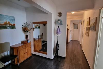 PLOIESTI, ULTRACENTRAL, apartament 3 camere decomandat in zona deosebita - 1