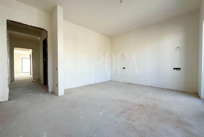 Duplex cu 5 camere cu Canalizare în Iris - 9