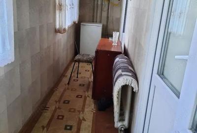 Oferim spre inchiriere garsoniera in zona Piata Giulesti - 2