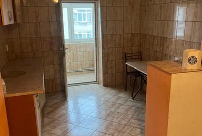 Apartament cu 3 camere decomandat, mobilat în Central - 7