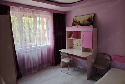 Apartament 3 camere, zona Ambasador, etaj 1 - 6
