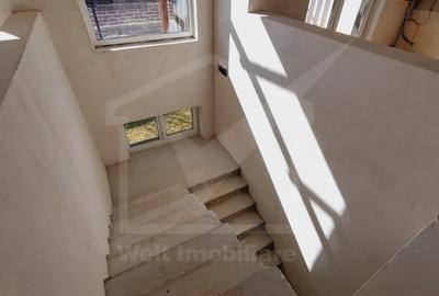 Duplex cu 4 camere cu Canalizare în Stolna - 11