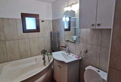 Apartament cu 3 camere decomandat în Nicolina - 1