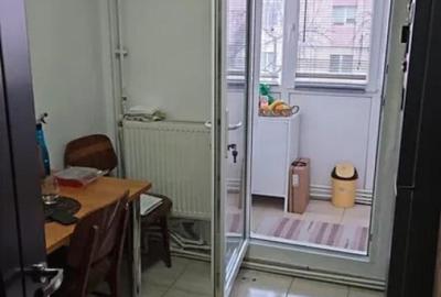 Apartament 2 camere,zona Rovine - 2