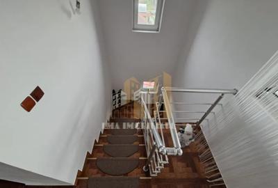 Casă cu 5 camere cu Canalizare în Vulcan - 13