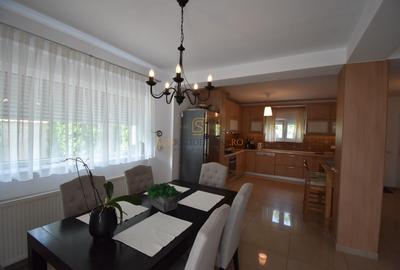 Duplex cu 4 camere cu Canalizare în 1 Decembrie - 3