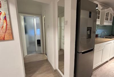 Apartament cu 3 camere decomandat, mobilat în Poarta 6 - 20