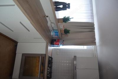 Apartament cu 3 camere decomandat în Bușteni - 4