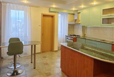 Apartament cu 3 camere decomandat, mobilat în Centrul Civic - 6