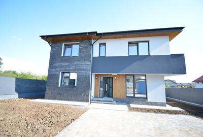 Casa individuala cu beci, 3 bai, 644mp teren. zona Popas Pacurari - 1