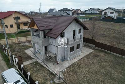 Casă cu 4 camere în Breazu - 12