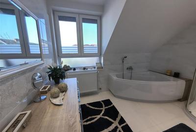 Casă individuală cu 15 camere cu Canalizare în Bălcescu - 2