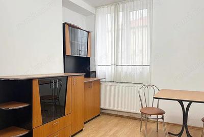 Apartament cu 3 camere de inchiriat pe strada Republicii, Oradea - 12