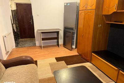 Apartament cu 2 camere semidecomandat în Micro 9 - 1