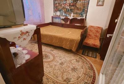 Vand apartament cu 2 camere in Brad - 2