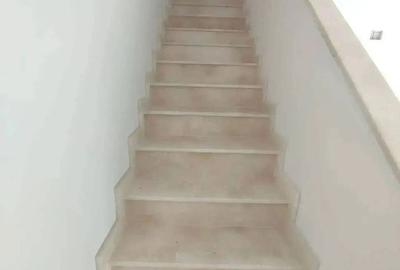 Casă cu 4 camere cu Teren 250 Mp în Odăi - 10