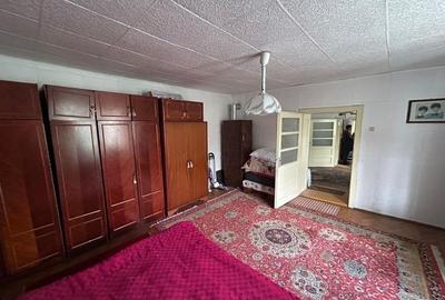 Casa individuala, 6 camere | 2109 mp teren |, localitatea Rusi, judetul Sibiu Casa individuala, 6 camere | 2109 mp teren |, localitatea Rusi, judetul Sibiu - 6