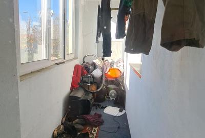 AGIGEA, 3 CAMERE DECOMANDAT 2 BAI, CENTRALA GAZ, 70 MP. PARCARE, BOXA - 11