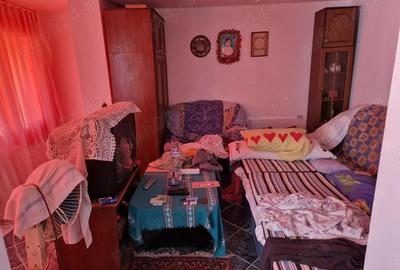 Casa Zona Mihaesti Valcea - 8