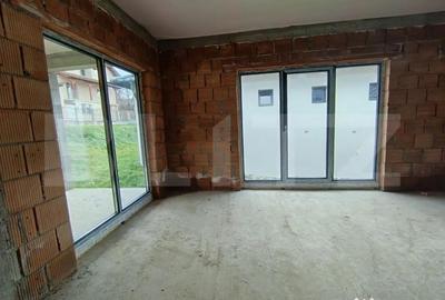 Casă cu 3 camere cu Teren 500 Mp în Central - 2
