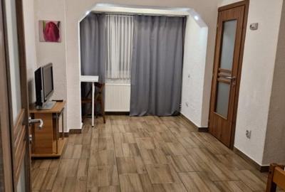 Garsoniera de inchiriat – Centrul Civic, str. Toamnei - 1