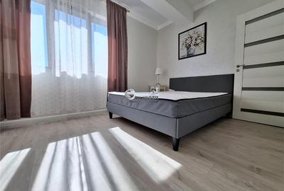 Apartament cu 2 camere semidecomandat, mobilat în Tătărași