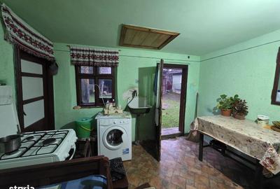 Casă cu 2 camere cu Teren 2086 Mp în Certeju de Sus