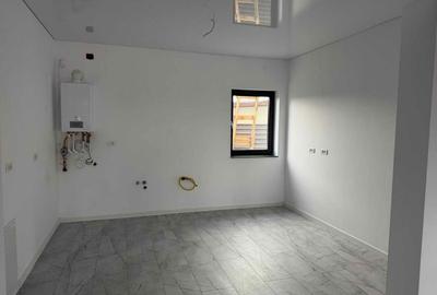Apartament cu 3 camere decomandat în Glâmbocu - 4
