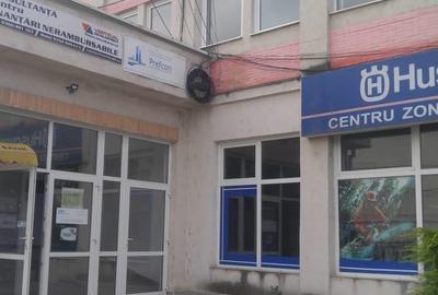 Spațiu comercial, de 44 mp, în Central - 9