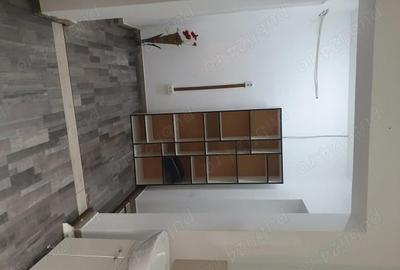 Spațiu comercial, de 300 mp, în Central - 1