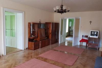 Apartament cu 2 camere decomandat în Central - 3