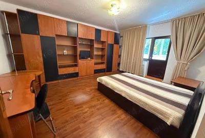 Garsonieră, mobilată în 13 Septembrie