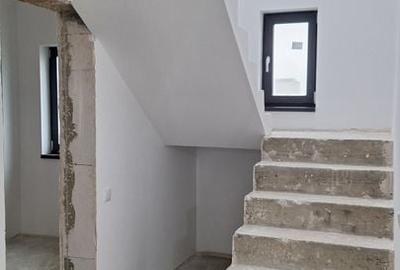 Vanzare vila Clinceni 150 mp teren 250 mp toate utilitatile comision 0 - 4