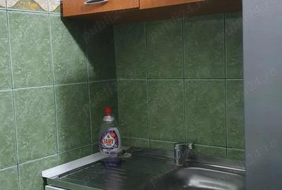 Proprietar, inchiriez apartament 1 camera, zona Cerna, et 1 Proprietar, inchiriez apartament 1 camera, zona Cerna, et 1 - 5
