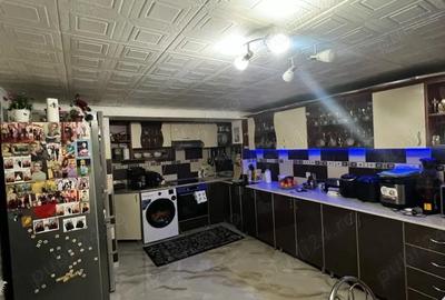 Casă cu 4 camere cu Teren 215 Mp în Central - 6