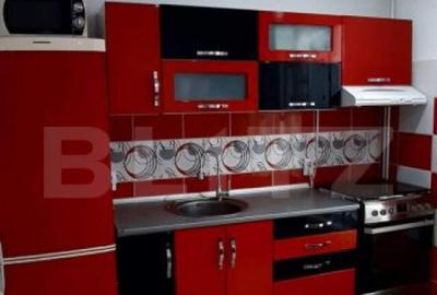 Casă cu 4 camere cu Teren 294 Mp în Central