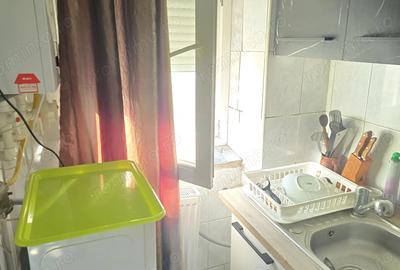 Vand garsoniera in Deva, zona Micro 15, parter, scurgeri separate, situata pe mijloc, - 9