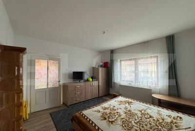 Casa de vanzare, cu 3 camere, 120 mp, 1080 mp teren, zona Si - 7