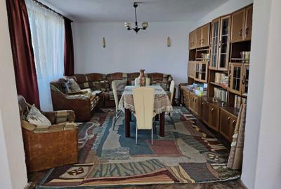 Casă cu 4 camere în Central - 5
