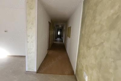 Casă cu Teren 600 Mp în Central - 3