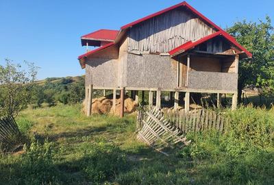 Casă cu 4 camere în Coca-Niculești - 8