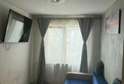 Apartament cu 3 camere semidecomandat în Central - 3