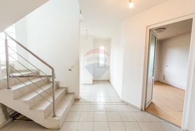 Proprietate compusa din doua case - zona linistita  155.000 euro - 11