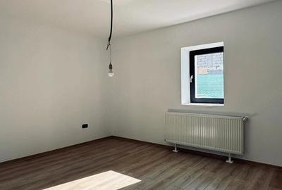 Casă cu 3 camere cu Teren 508 Mp în Sânmihaiu Român - 10