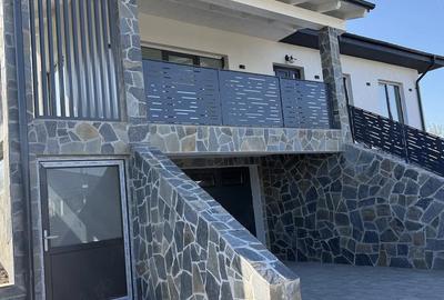 Casă cu Teren 600 Mp în Horia - 2